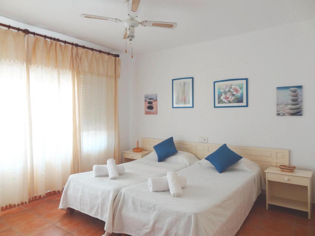 Lungomare Apartman Es Pujols Kültér fotó